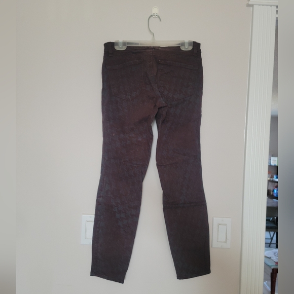 J Brand | Mid Rise Denim - Picture 2 of 7